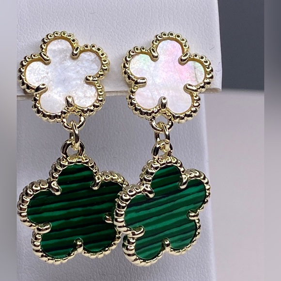 MALACHITE & MOTHER OF PEARL EARRINGS I8kgp - Picture 1 of 3